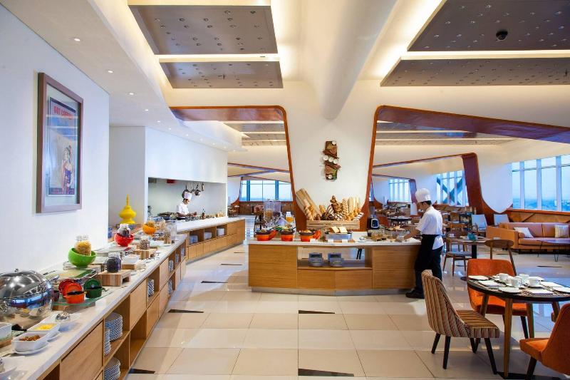 Fairfield by Marriott Surabaya - Restoran