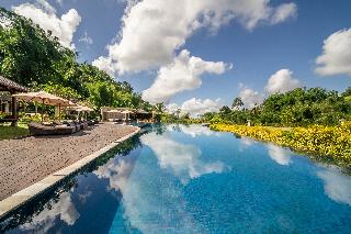Homm Saranam Baturiti otel fotoğrafı