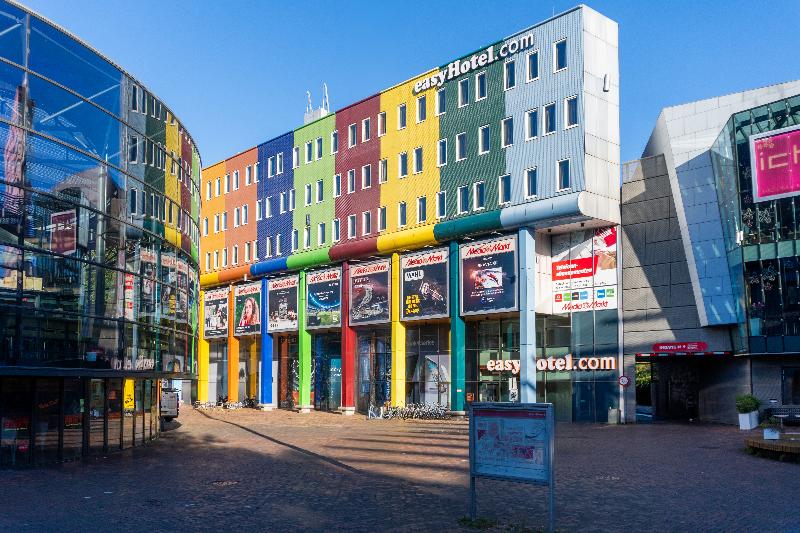 easyHotel Amsterdam Arena Boulevard - Genel