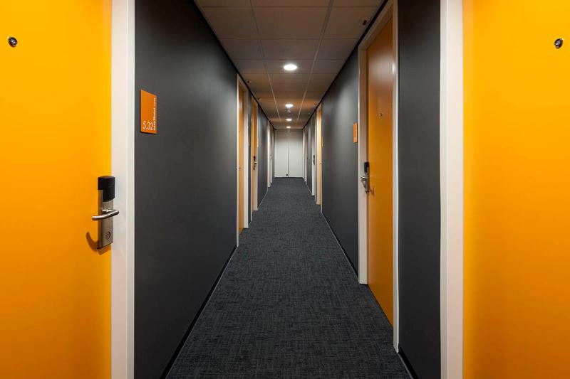 easyHotel Amsterdam Arena Boulevard - Genel
