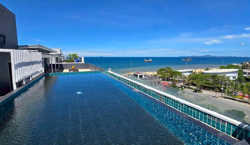 Sunday Beachfront View Jomtien Pattaya - Havuz