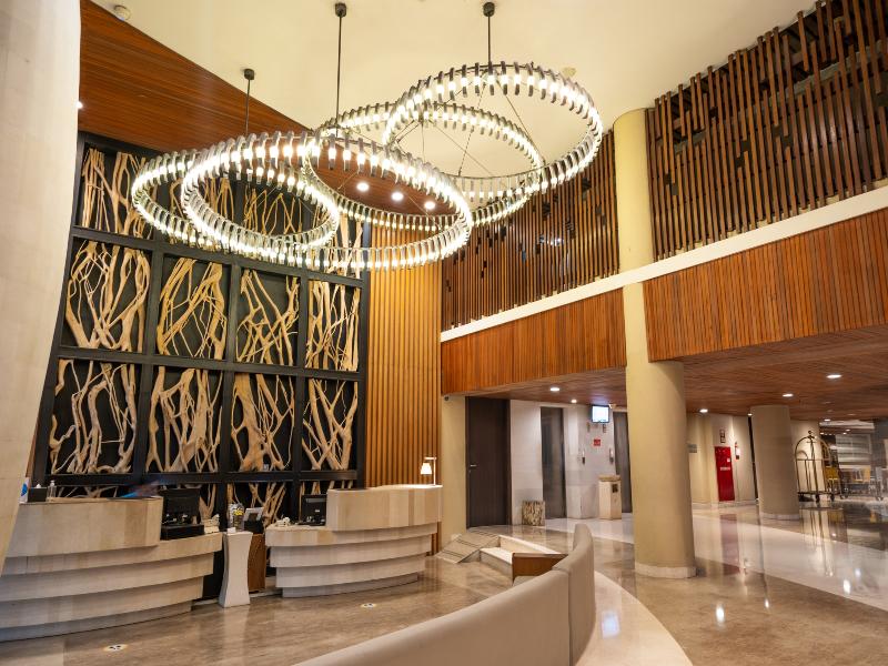 Bedrock Hotel - Lobi
