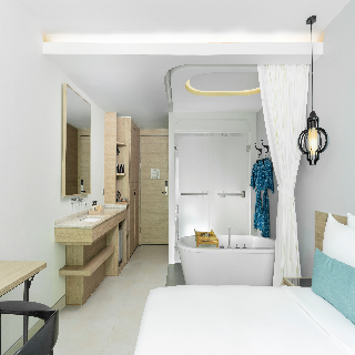 AtEase Phuket Patong fotoÄŸrafÄ±