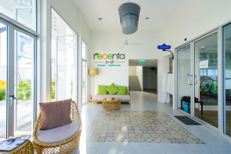 Recenta Suite Phuket Suanluang - Lobi