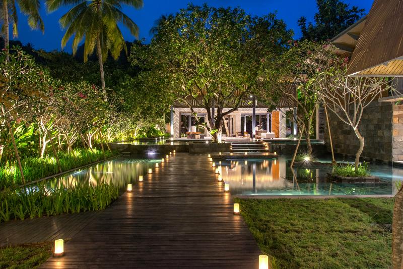 Katamaran Resort Lombok - Lobi