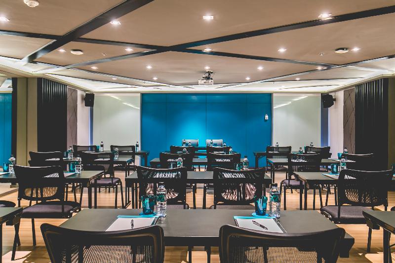 Cross Vibe Bangkok Sukhumvit - Toplantı