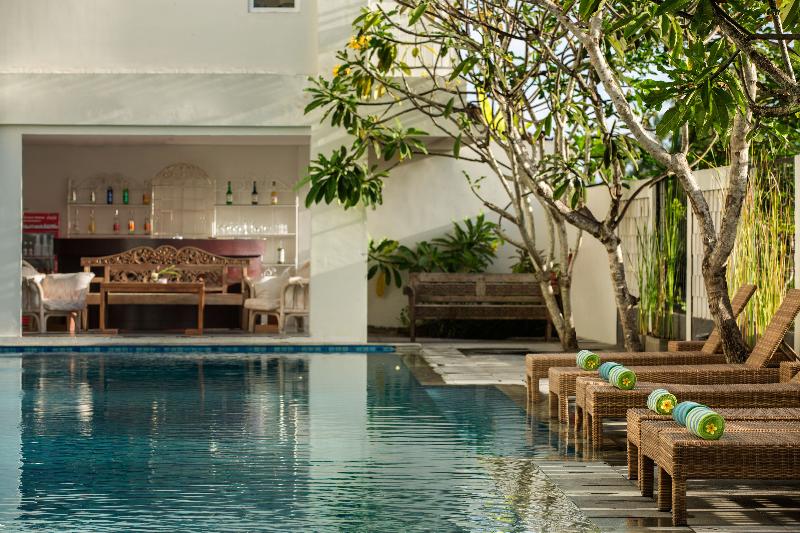Paragon Hotel Seminyak Bali - Bar