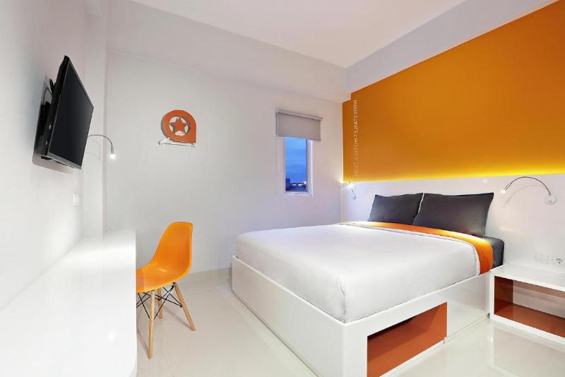 Starlet Hotel Serpong - Oda