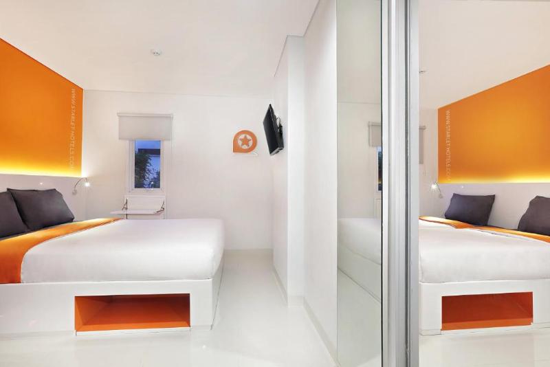 Starlet Hotel Serpong - Oda