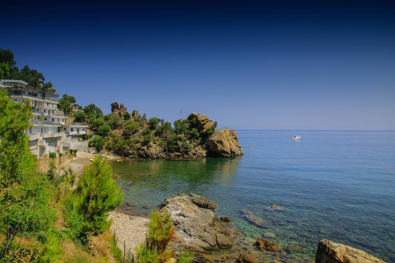 Blue Bay - Genel