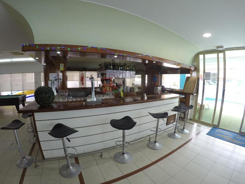 Golden Sand - Bar