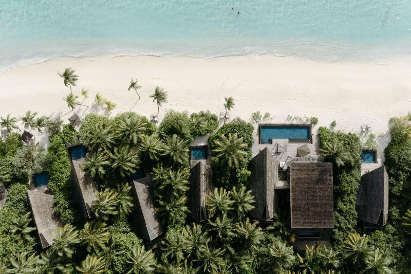 The St. Regis Maldives Vommuli Resort - Plaj