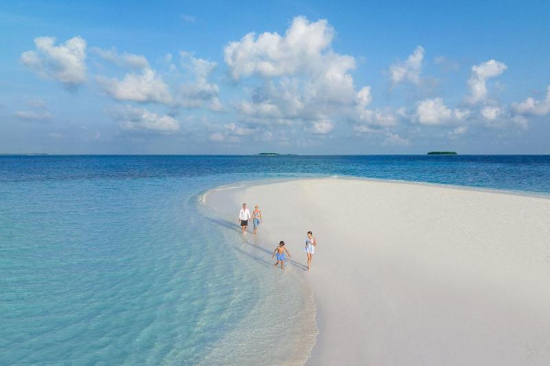 The St. Regis Maldives Vommuli Resort - Plaj