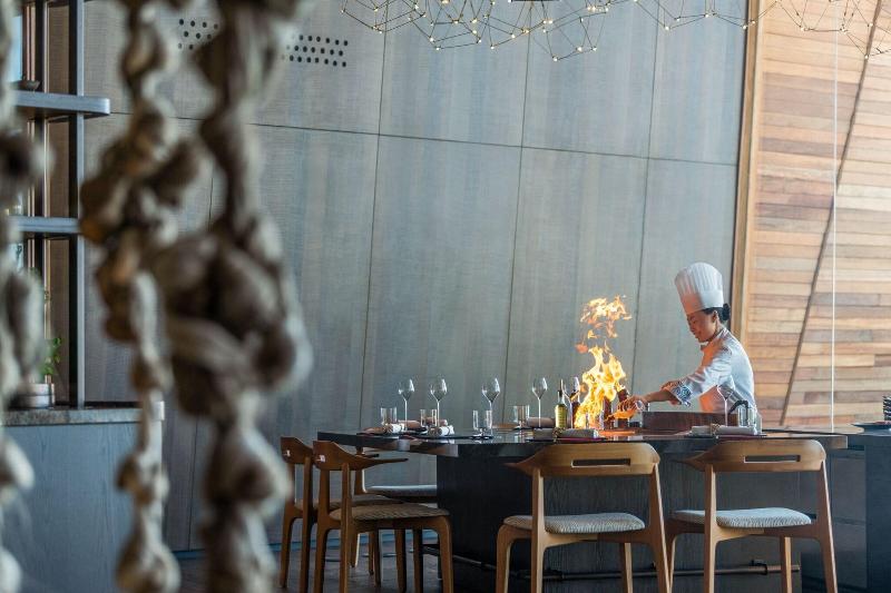 The St. Regis Maldives Vommuli Resort - Restoran