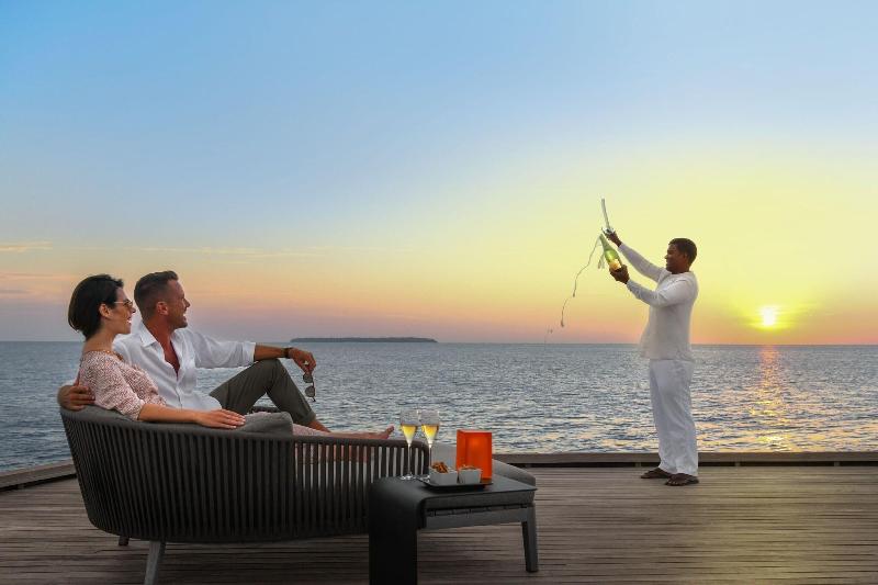 The St. Regis Maldives Vommuli Resort - Restoran