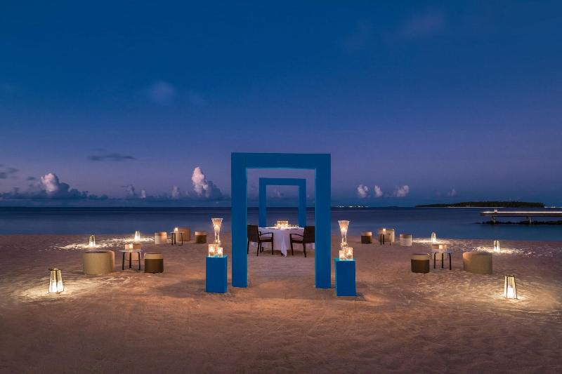 The St. Regis Maldives Vommuli Resort - Restoran