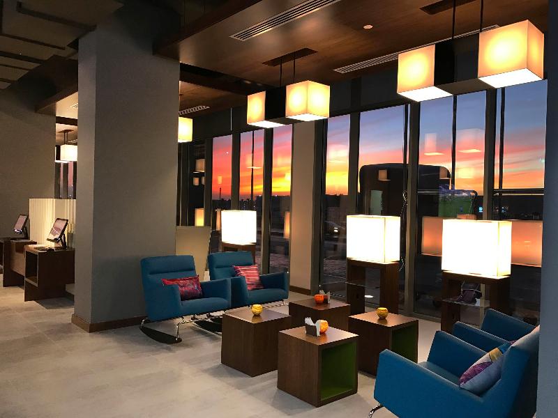 Aloft Dhahran - Lobi