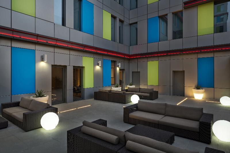 Aloft Dhahran - Teras