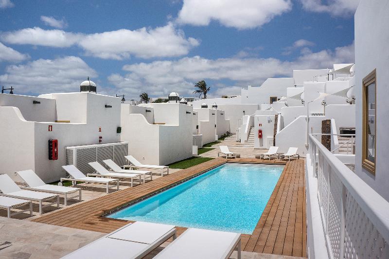 Apartamentos La Concha Boutique - Havuz
