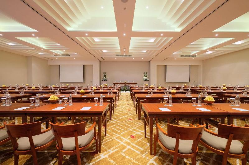 The Bandha Hotel & Suites - Genel