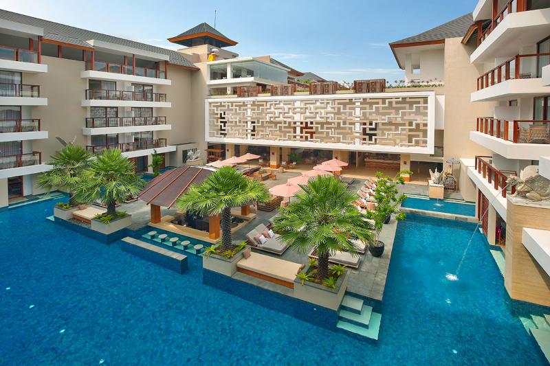 The Bandha Hotel & Suites - Havuz