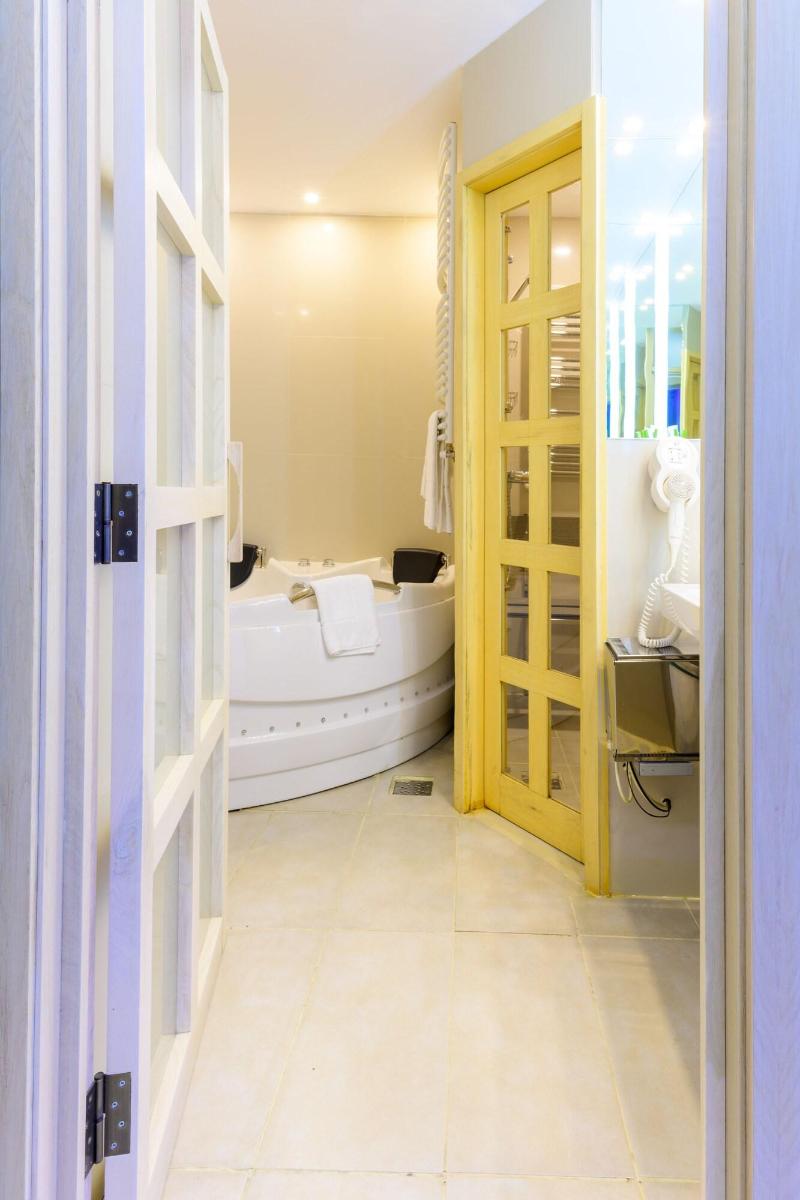 Christina Plus Hotel - Aktivite