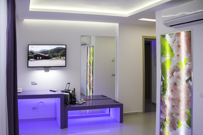 Christina Plus Hotel - Oda