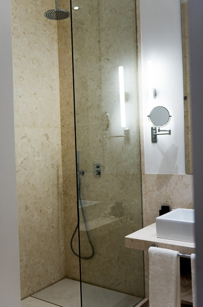 Flora Chiado Apartments - Oda