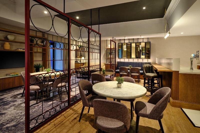 Edinburgh Marriott Hotel Holyrood - Lobi