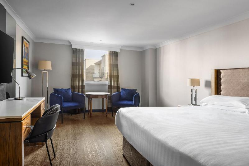 Edinburgh Marriott Hotel Holyrood - Oda