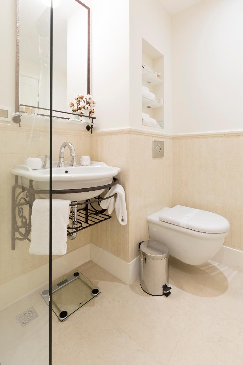 Envoy Hotel Belgrade - Oda