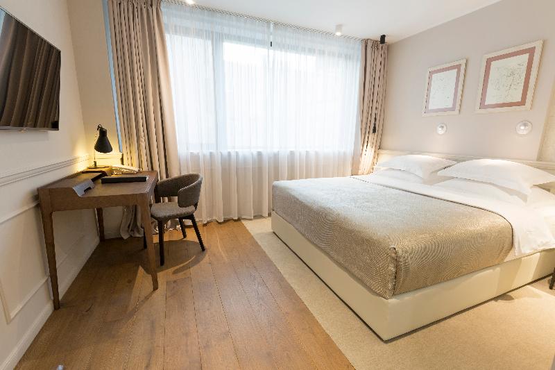 Envoy Hotel Belgrade - Oda