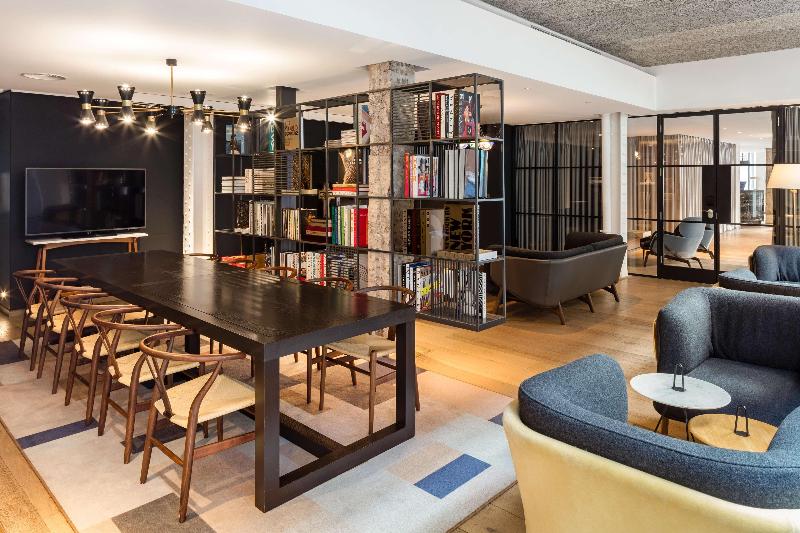 Radisson Blu Edwardian Mercer Street Hotel London - Lobi