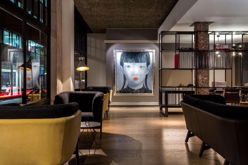 Radisson Blu Edwardian Mercer Street Hotel London - Lobi