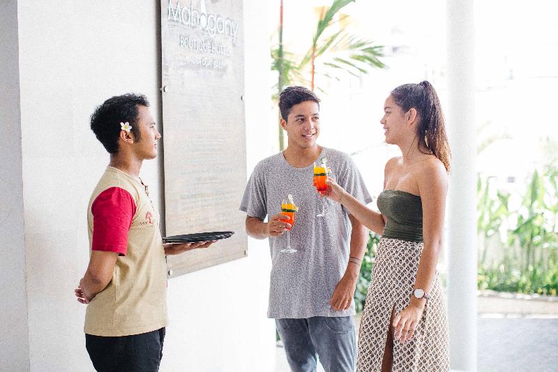 Mahogany Hotel Nusa Dua - Lobi