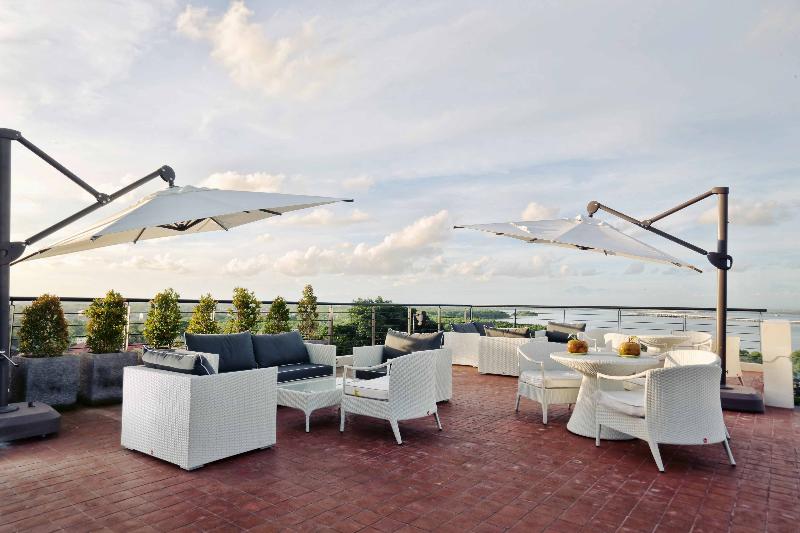 Mahogany Hotel Nusa Dua - Teras