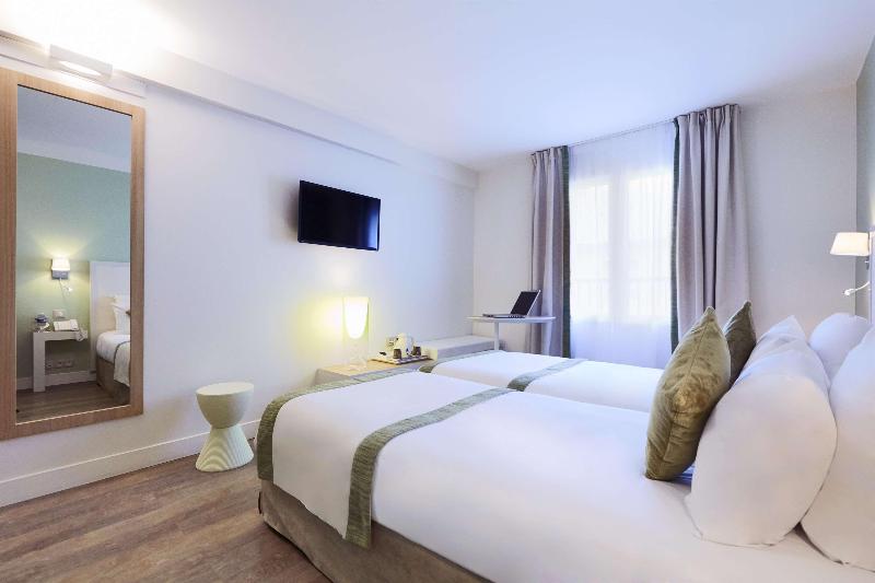 Kyriad Paris 18 Porte De Clignancourt Hotel - Oda