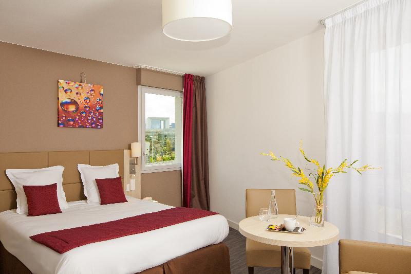 Residhome Nanterre La Defense Hotel - Oda