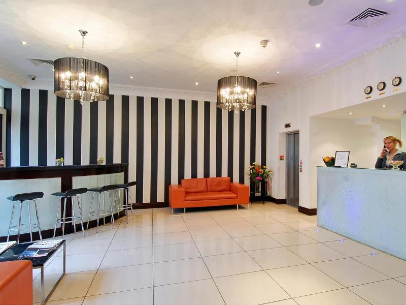 Hyde Park International Member of ParkGrand London - Lobi