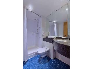 Travelodge London Wembley Hotel fotoÄŸrafÄ±