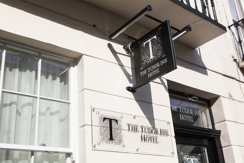 The Tudor Inn Hotel - Genel