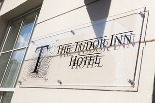 The Tudor Inn Hotel otel fotoğrafı