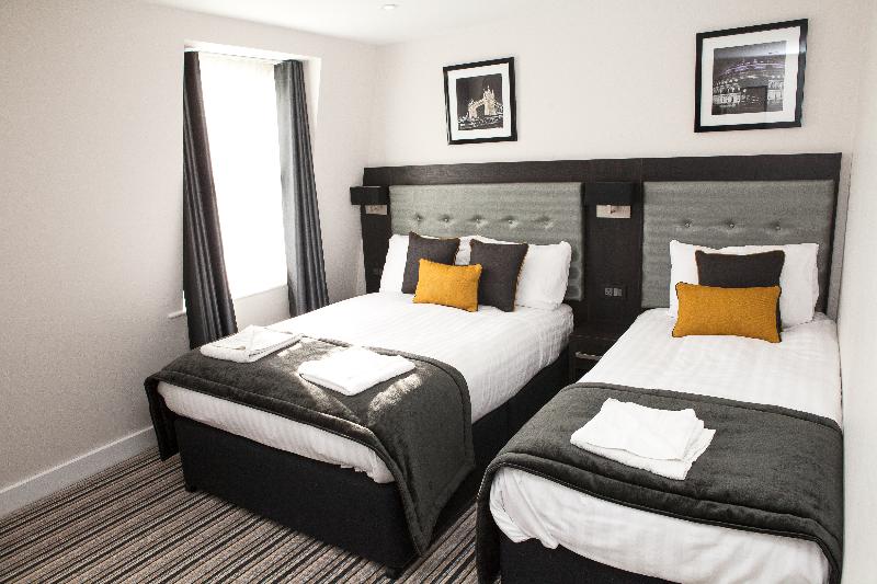 The Tudor Inn Hotel - Oda