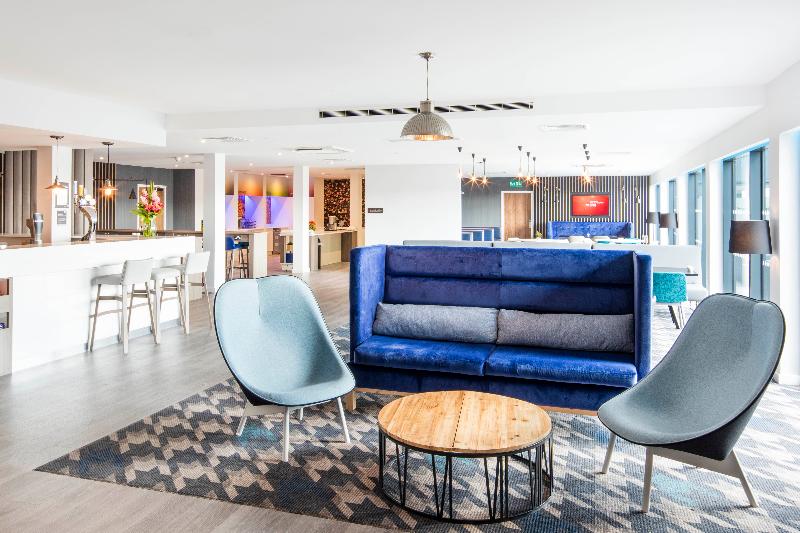 Hampton by Hilton Humberside Airport - Lobi