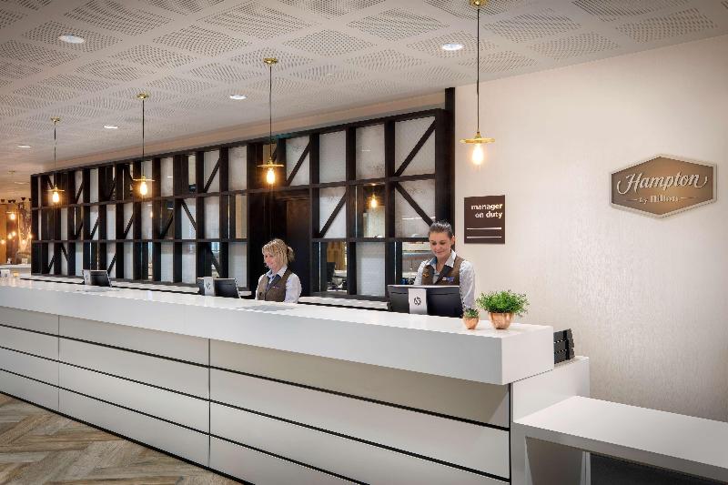 Hampton by Hilton Bristol Airport - Genel