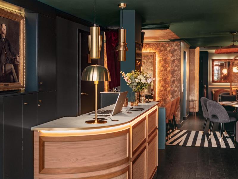 Hotel Snob by Elegancia - Lobi