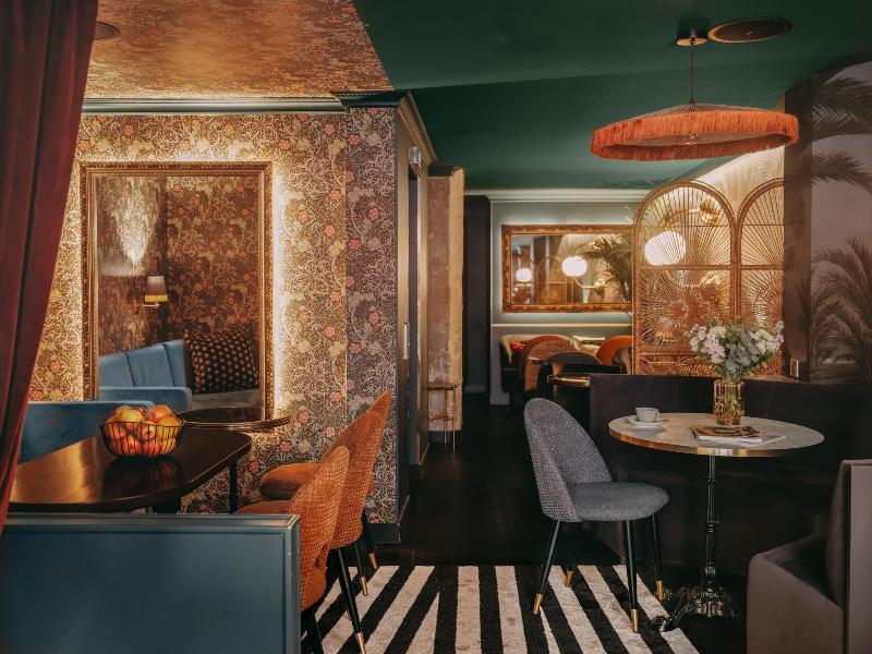 Hotel Snob by Elegancia - Lobi
