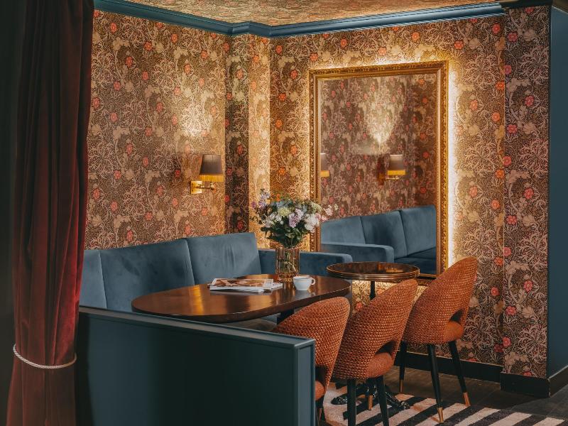 Hotel Snob by Elegancia - Lobi