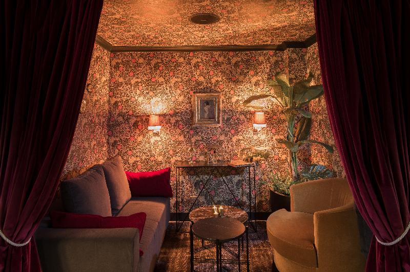 Hotel Snob by Elegancia - Lobi