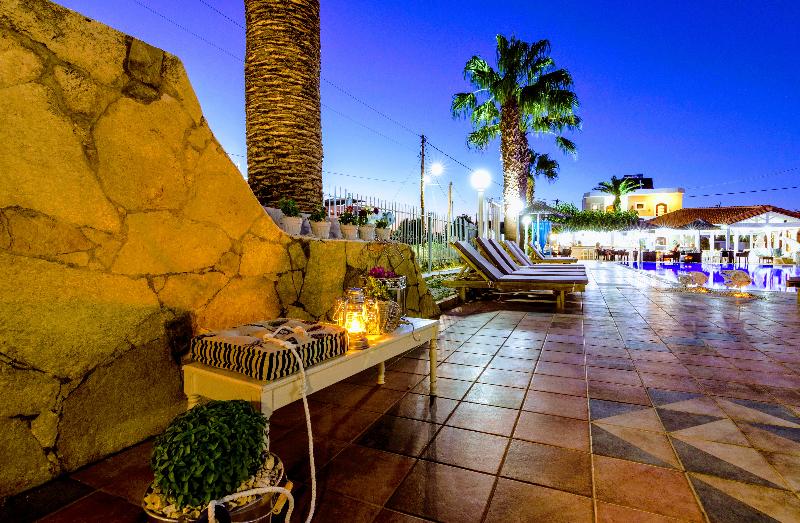 Stelios Gardens - Havuz
